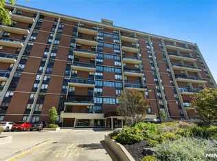 3 Horizon Road #1023, Fort Lee, NJ 07023