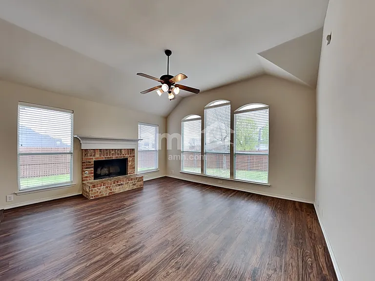 1356 Napa Dr — Photo 7
