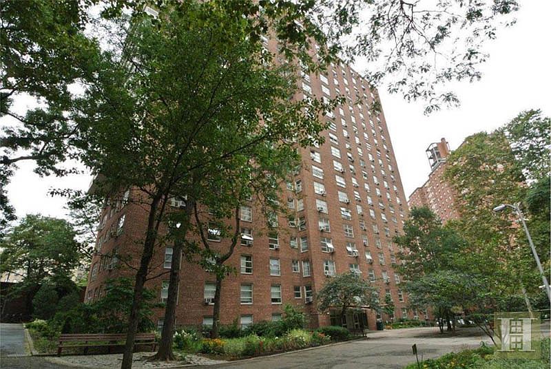 1st image of 70 La Salle St #15C