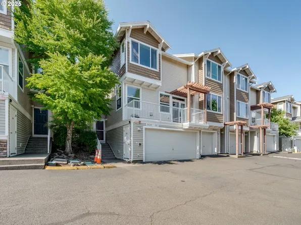 8620 SW 147th Ter Unit 101, Beaverton, OR 97007