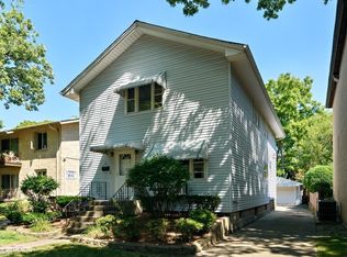 63 Kimbark Rd, Riverside, IL 60546