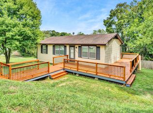 604 Vinton Mill Ct NE, Roanoke, VA 24012