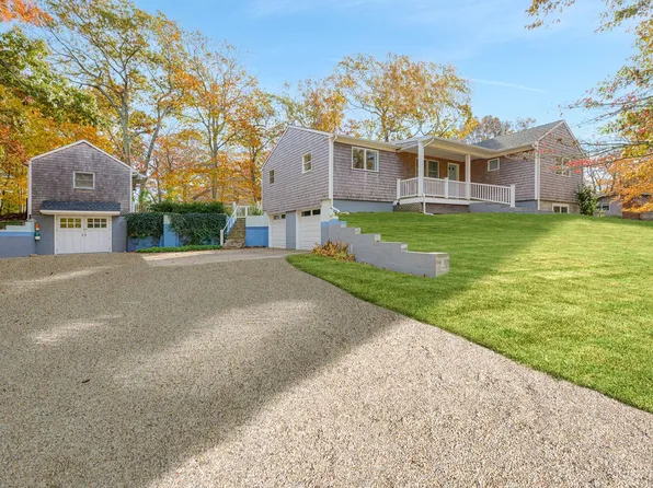 493 Old Stone Hwy, East Hampton, NY 11937