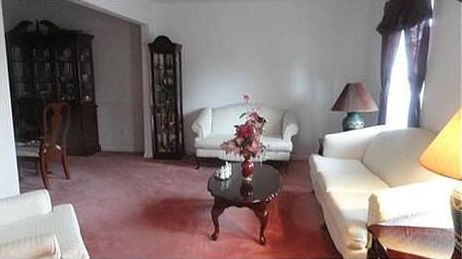 3rd image of 7529 Hughart St