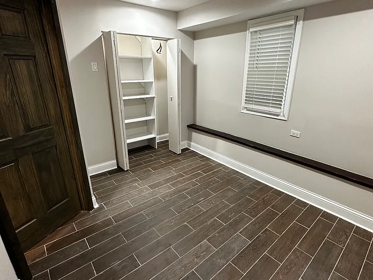 4618 N Karlov Ave #1 — Photo 15