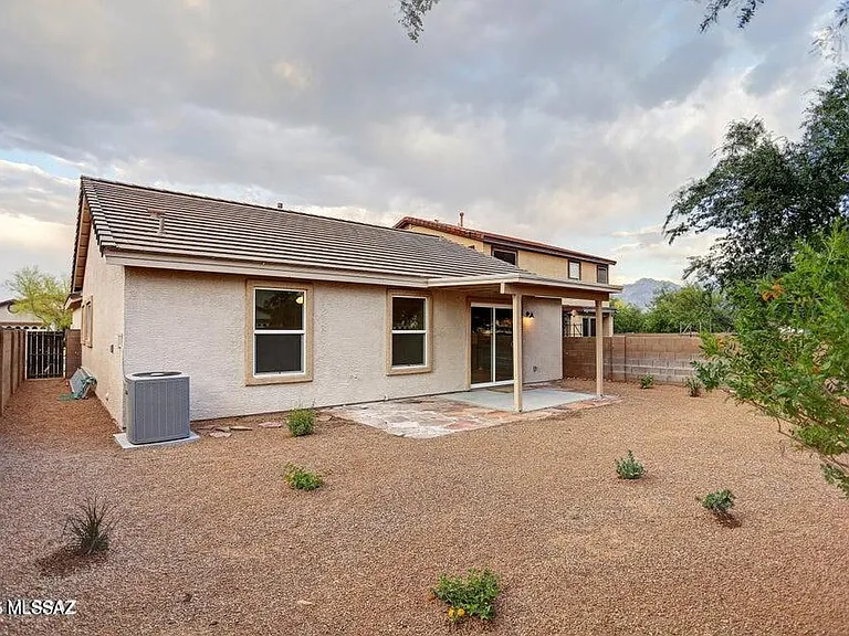 727 W Buffalo Grass Dr — Photo 25
