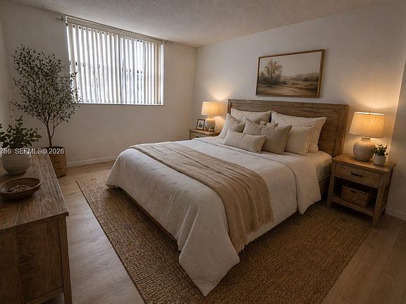4th image of 500 Executive Center Dr APT 1J