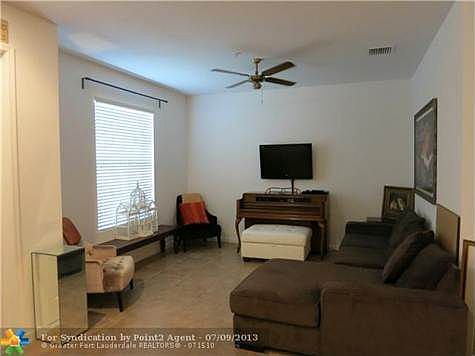 3rd image of 211 SW 7th St Lot 199