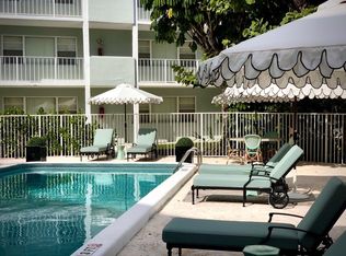 2716 Vandiver Dr APT 8B, West Palm Beach, FL 33409