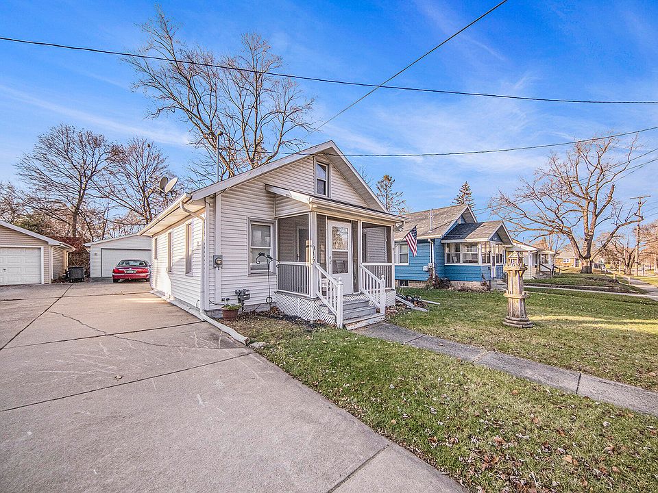 1st image of 916 Seymour Ave