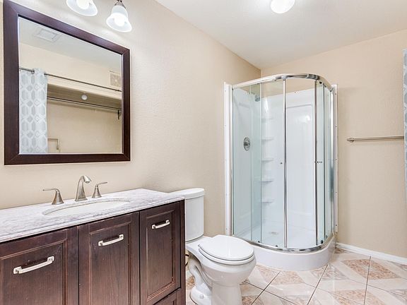 3rd image of 921 S Val Vista Dr Unit 107