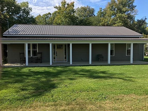 2nd image of 1226 Main St