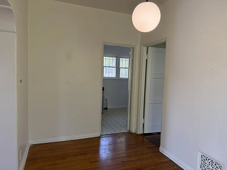 1334 1/2 Miller Dr — Photo 10