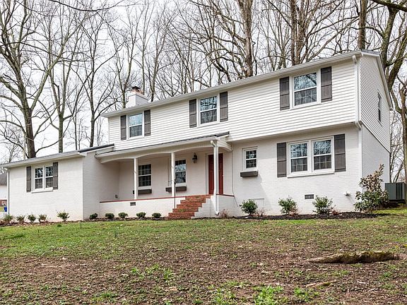3rd image of 312 Hillwood Dr