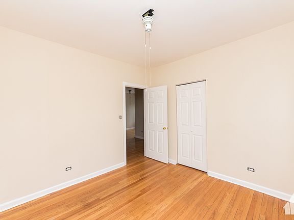 3rd image of 6403 N Wayne Ave APT 3D