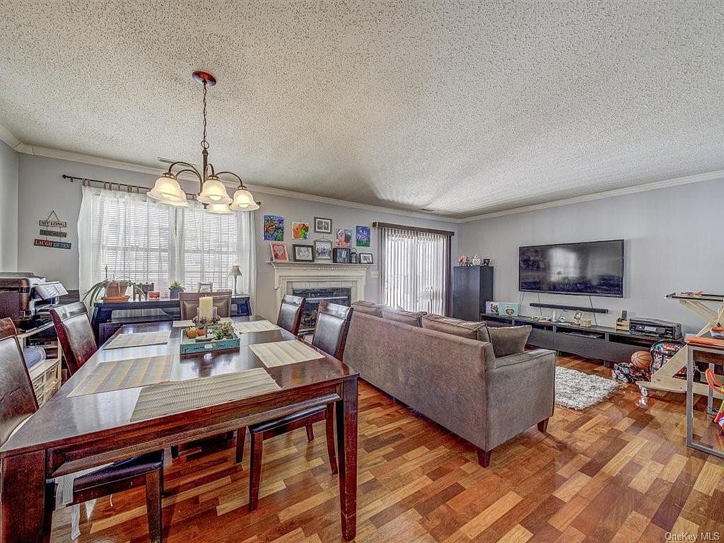 42 Winding Brook Drive, Walden, NY 12586 Zillow