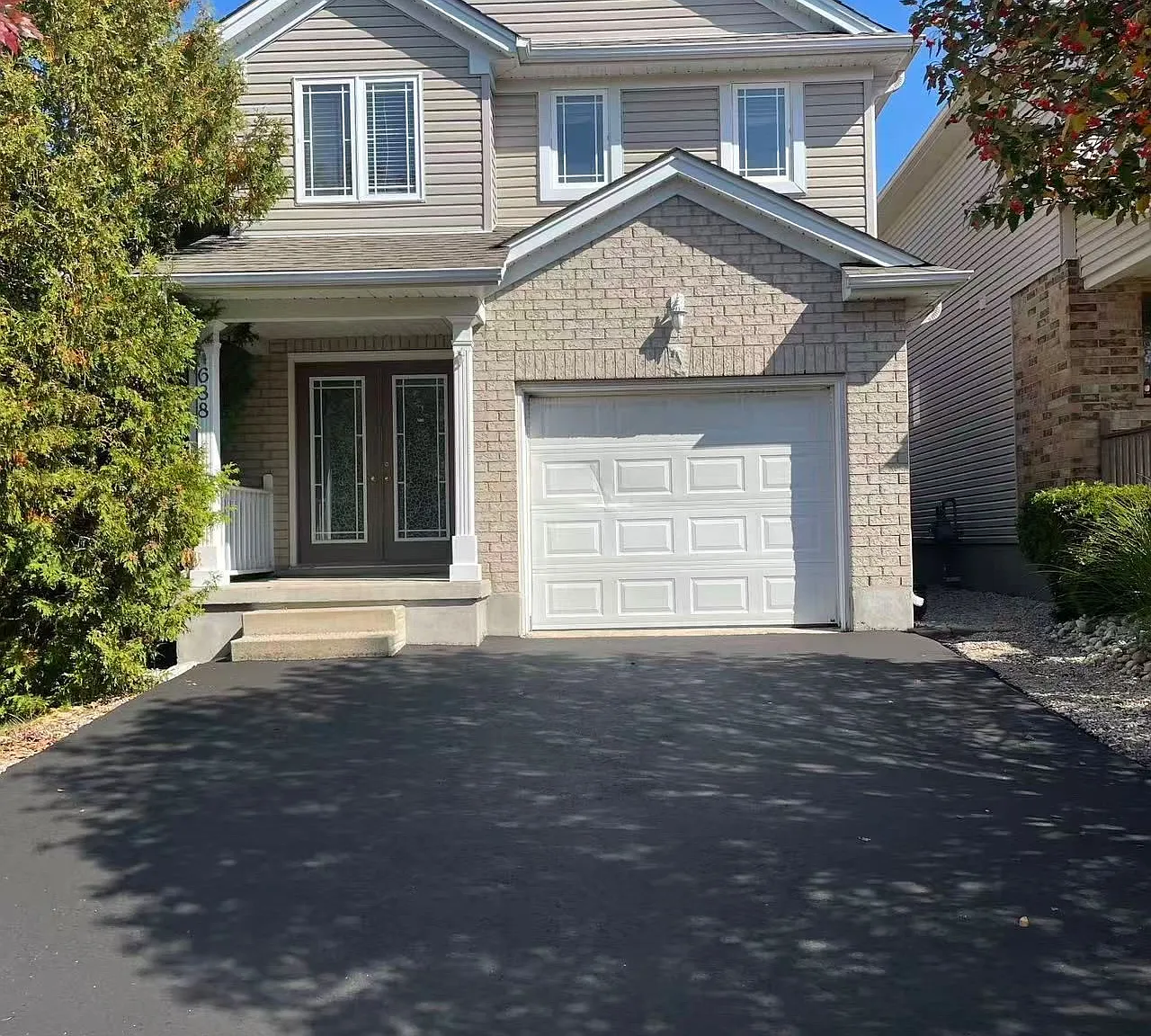 3 bed, $3,000 — Photo 1