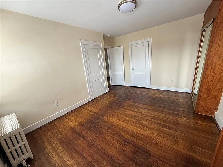 2332 Sherbrook St — Photo 6