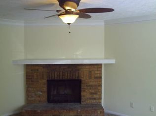 2293 Highpoint Rd, Snellville, GA 30078