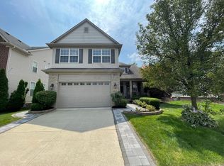 27231 Victoria Rd, Novi, MI 48374