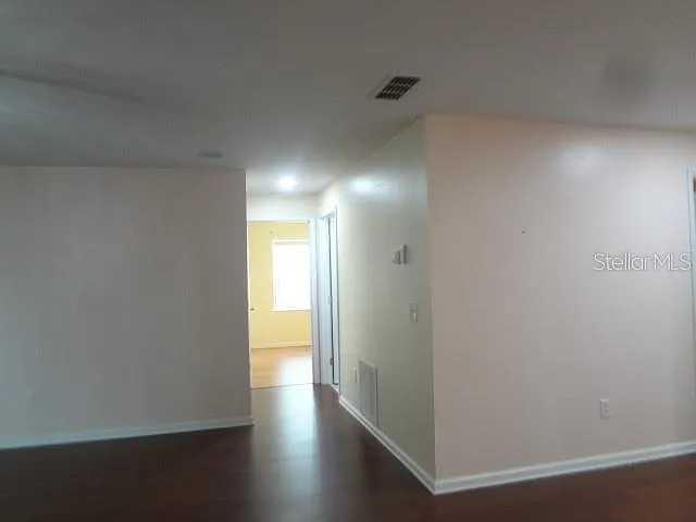 64 Rockefeller Dr — Photo 12