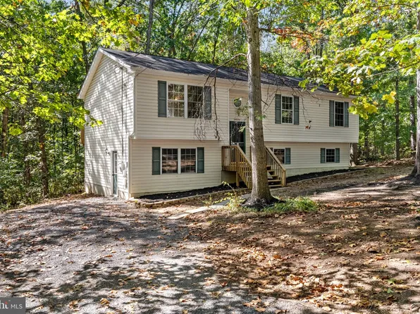 621 Platt Mountain Ln, Inwood, WV 25428