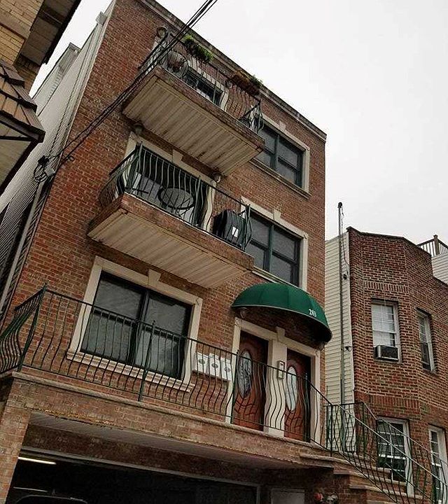 1st image of 203 Palisade Ave