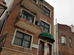 203 Palisade Ave, Union City, NJ 07087