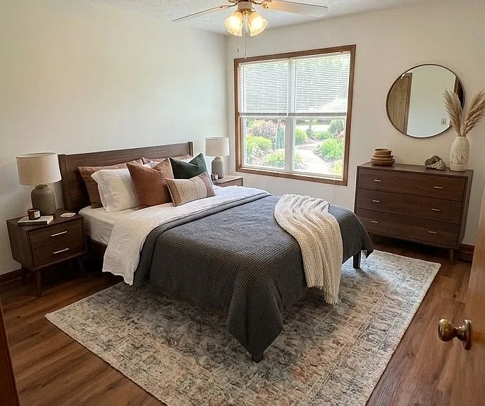 1276 N Forest Dr — Photo 12