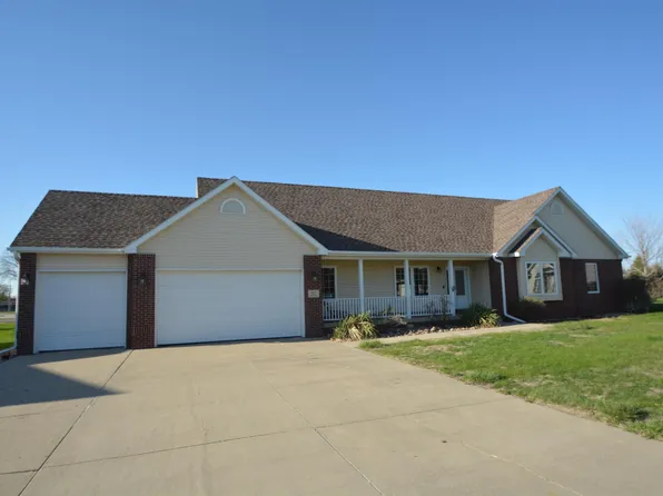 400 Wild Plum Way, Sergeant Bluff, IA 51054