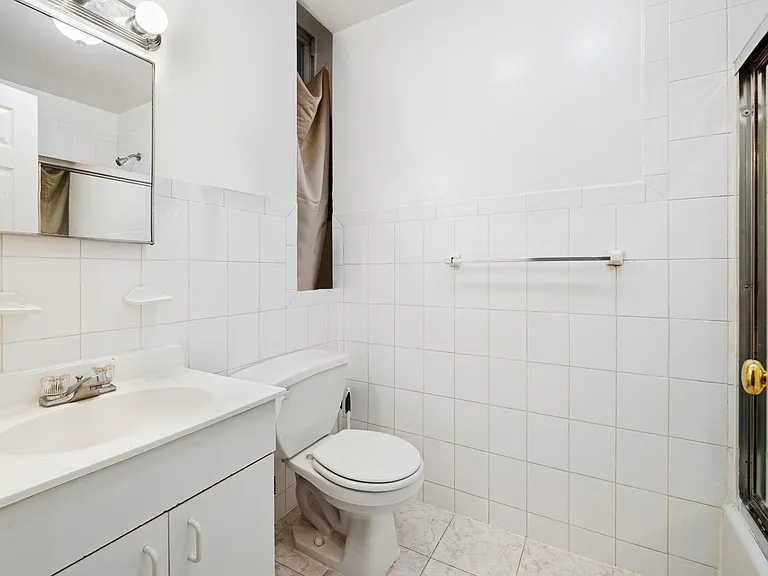 709 Willow Ave #1L — Photo 10