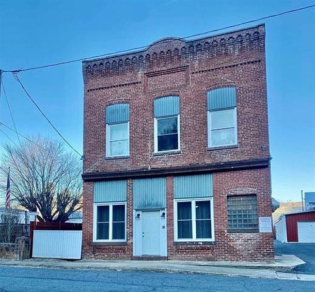 40 W Railroad Ave, Craigsville, VA 24430 MLS 649152 Zillow