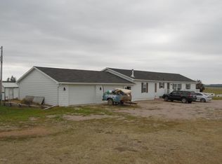 3 Mule Creek Dr, Moorcroft, WY 82721