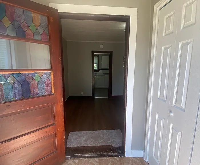 405 Budd St #4 — Photo 11