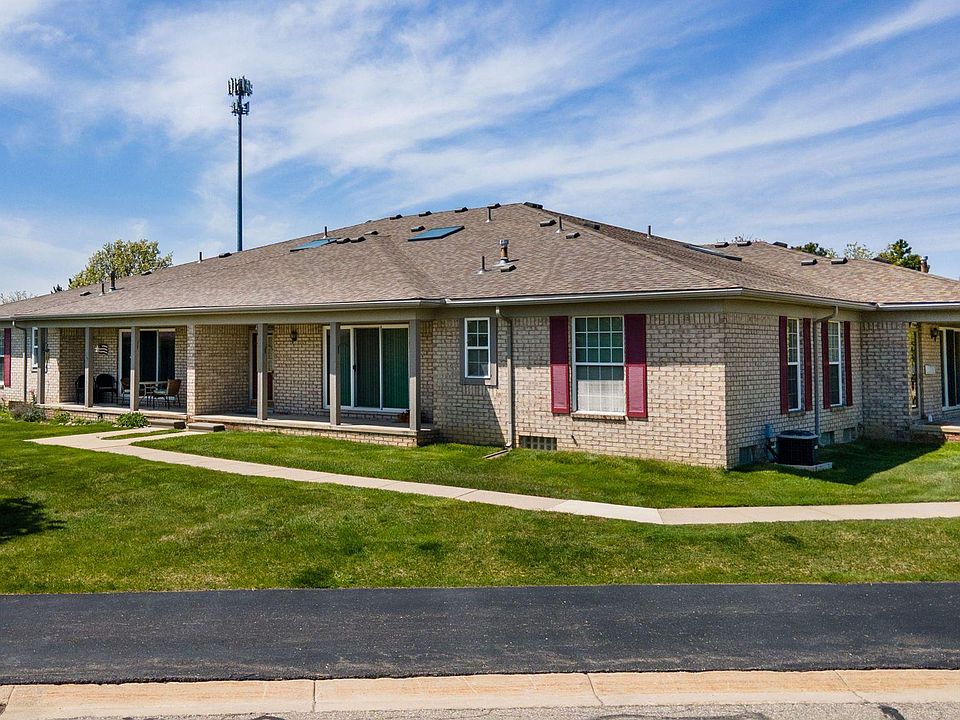1st image of 59354 Pine Creek Ct