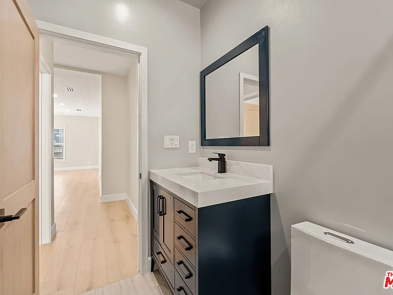 1117 S Wooster St #1119 — Photo 18