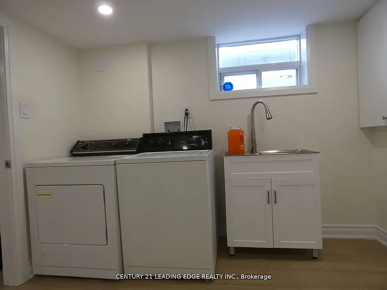 26 Scotswood Rd #LOWER — Photo 26