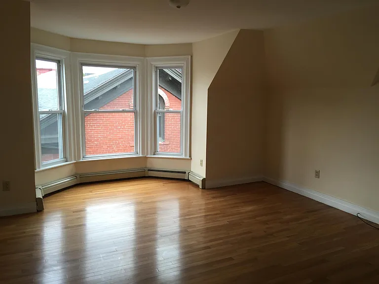 277 Congress St #3 — Photo 4