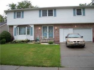 22 Dale Dr, Tonawanda, NY 14150