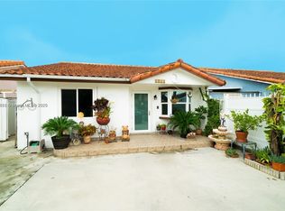 8844 NW 113th St, Hialeah Gardens, FL 33018