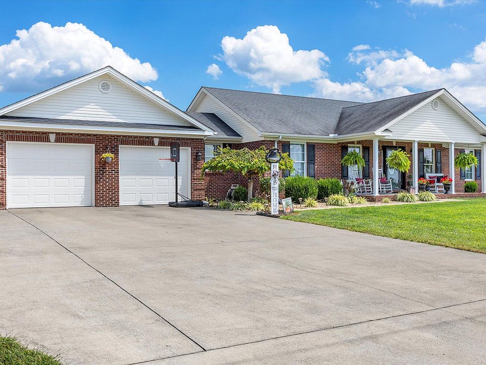 1st image of 131 Dove Trace Dr