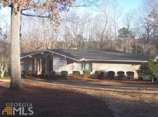 2561 Lake Capri Rd NW, Conyers, GA 30012