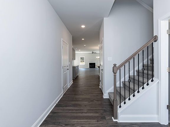 5th image of 160 Galway Rd