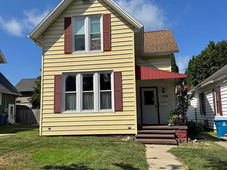 1st image of 370 4th St