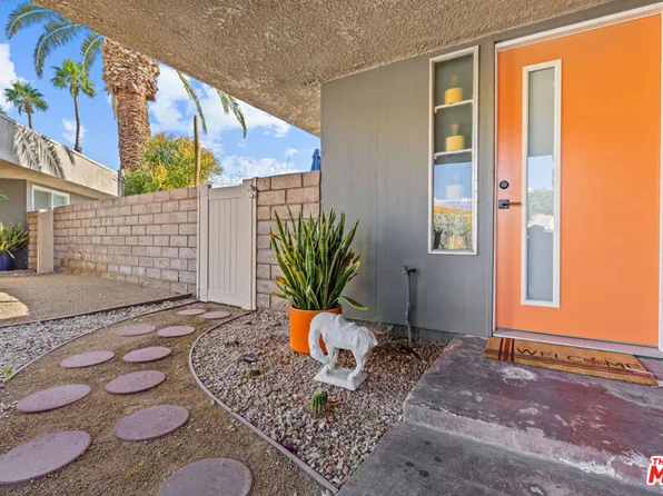 3060 E Sunflower Cir, Palm Springs, CA 92262