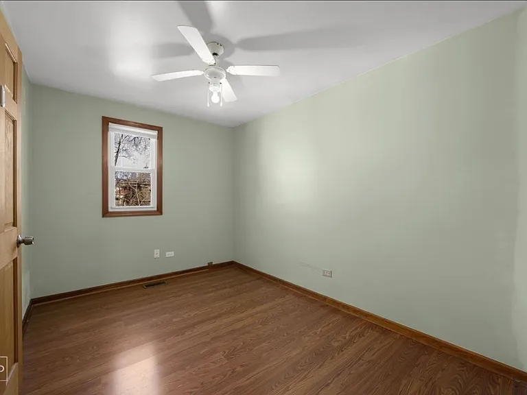 105 E Red Oak Ave — Photo 14