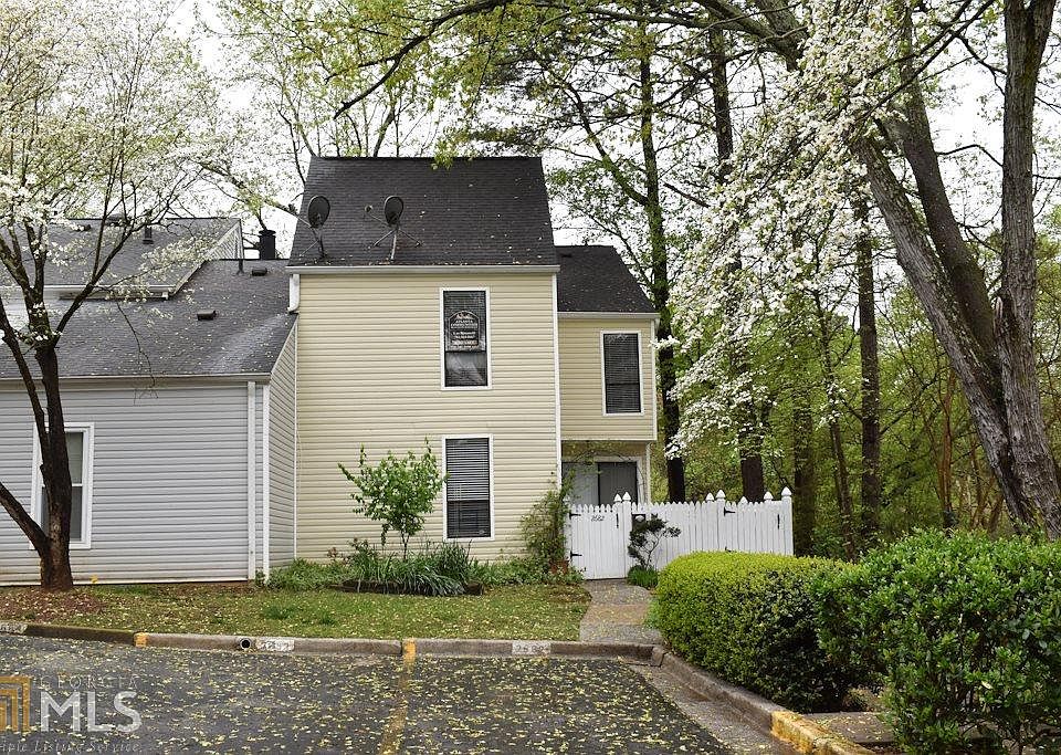 1st image of 2682 Greentree Dr SE #68