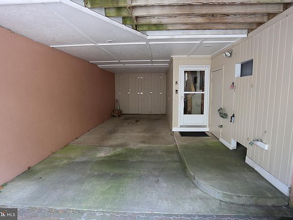4th image of 11 Read Ave Unit 8