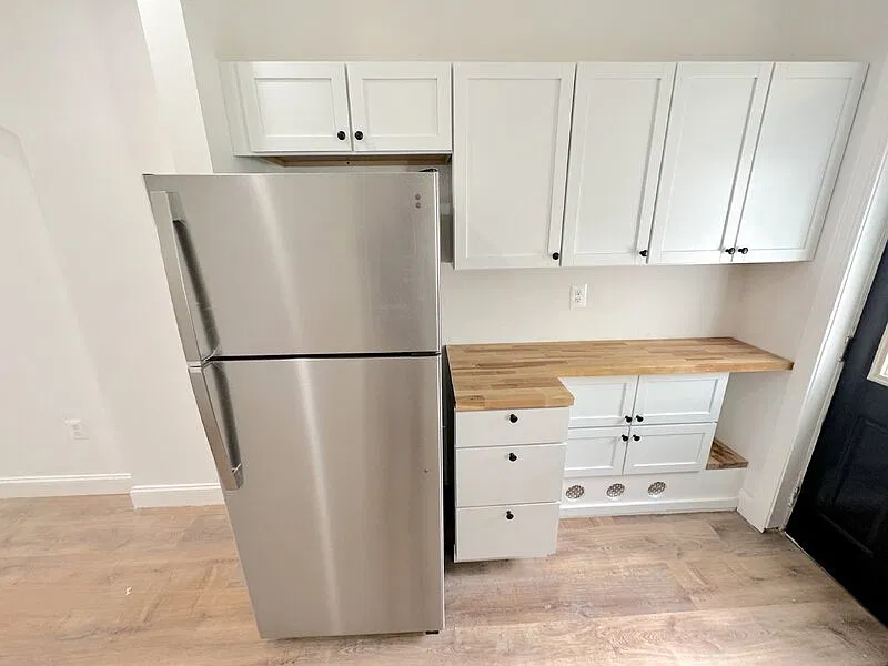 2 bed, 1.0 bath, 728 sqft, $1,800 — Photo 4