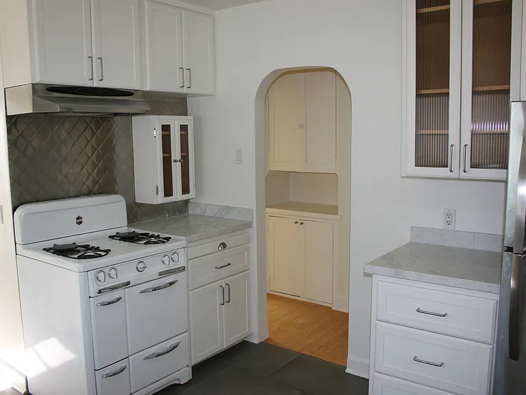 3004 Del Monte Dr — Photo 8